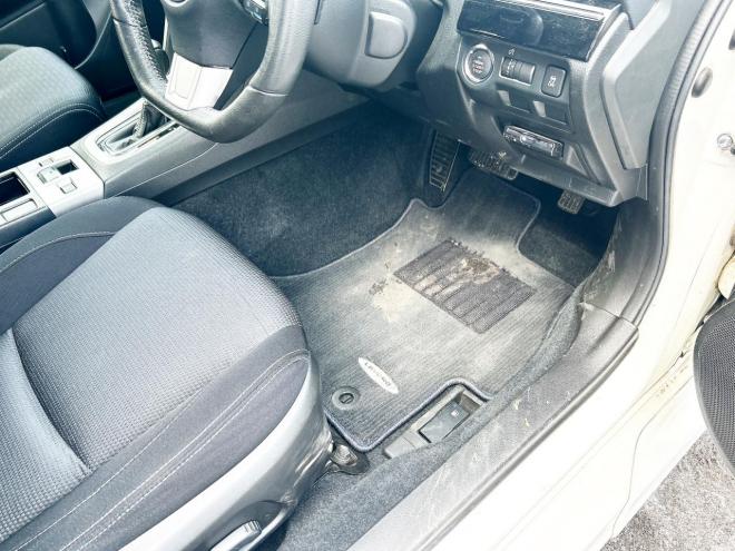 レヴォーグ1.6GTアイサイト 4WD　ローンが不安な方＜優遇ローン＞本州仕入　寒冷地仕様　アイサイト　ターボ車 4WD