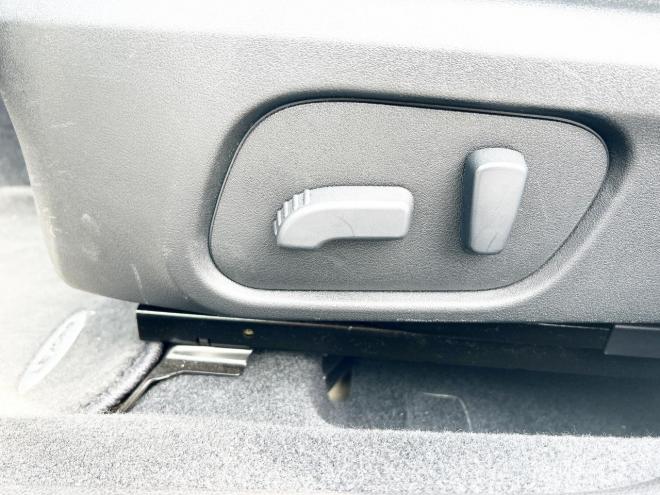 レヴォーグ1.6GTアイサイト 4WD　ローンが不安な方＜優遇ローン＞本州仕入　寒冷地仕様　アイサイト　ターボ車 4WD