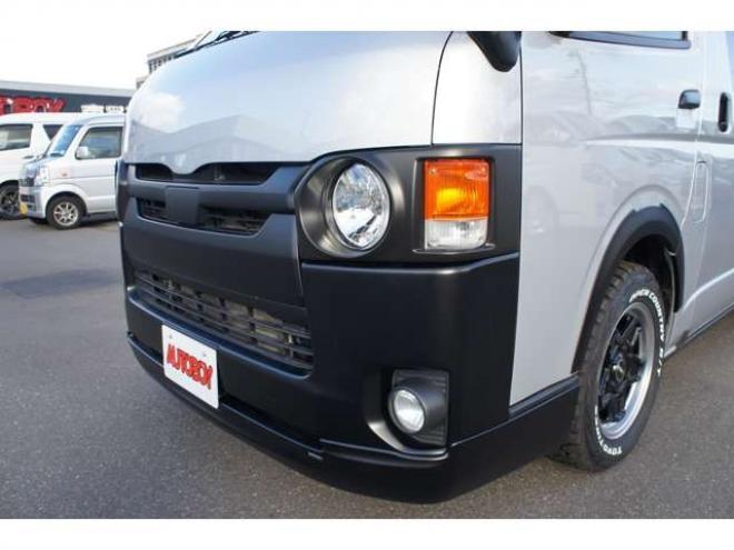 レジアスエース2.8 スーパーGL ロングボディ ディーゼルターボ 4WD　415COBRA丸目キット&CL3フロントリップ&ステージIリアスポ　415SAFARIオーバーフェンダー　ESSEXステラ16インチAW　TOYOオープンカントリーR/T　415COBRAベッドキット　寒冷地仕様　純正ETC 新品シートカバー 2800