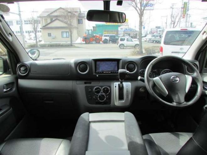 キャラバンNV350 2.5 ライダー プレミアムGX ロングボディ ディーゼルターボ 4WD　純正ナビ/フルセグTV/バックカメラ/ブルートゥース/オートライト/リヤヒーター・クーラー/スマートキー/PUSHスタート/エンジンスターター/ETC 2500