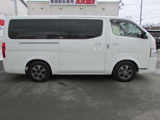 キャラバンNV350 2.5 ライダー プレミアムGX ロングボディ ディーゼルターボ 4WD　純正ナビ/フルセグTV/バックカメラ/ブルートゥース/オートライト/リヤヒーター・クーラー/スマートキー/PUSHスタート/エンジンスターター/ETC 2500