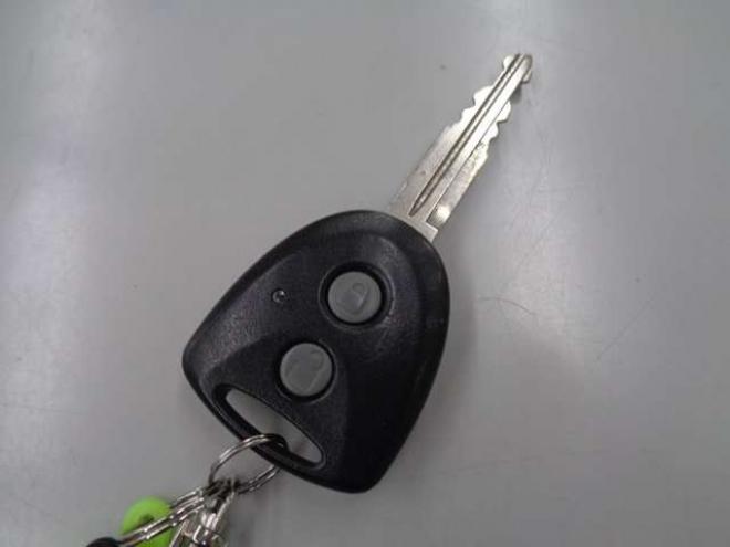 プレオプラス LA 4WD　ワンオーナー　純正CDオーディオ　CVT　アイドリングストップ　キーレス 660