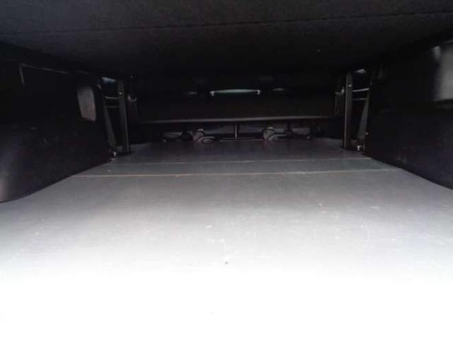 レジアスエース2.8 スーパーGL ダークプライムII ロングボディ ディーゼルターボ 4WD　415COBRA　S-6ボンネット&クリーンルック3Fリップ&ステージ2ルーフスポイラー&バッドラッカーSD-6　17インチAW　ヨコハマPARADA215/60R17　両側パワースライドドア　ETC　社外コンソールBOX　ベットキット 2800