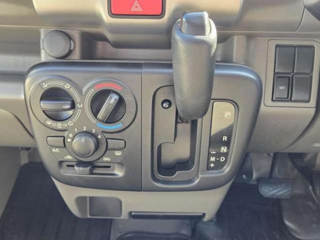 スクラムPA ハイルーフ 5AGS車　チョイcam豊　ベッドキッド　パートタイム4WD　2速発進モード　キーレス　マニュアルエアコン　KENWOOD7インチSDナビ　フルセグTV　Bluetooth　CD/DVD　FM/AM　ドライブレコーダー 660