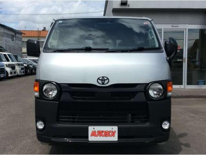 ハイエースバン2.8 DX ロング GLパッケージ ディーゼルターボ 4WD　キーレス　両側スライドドア　フロントフォグランプ　衝突被害軽減システム　車線逸脱防止　横滑り防止装置　パワーヒート　オートマチックハイビーム　バックカメラ　メモリナビ　フルセグTV　　電動格納ミラー 2800