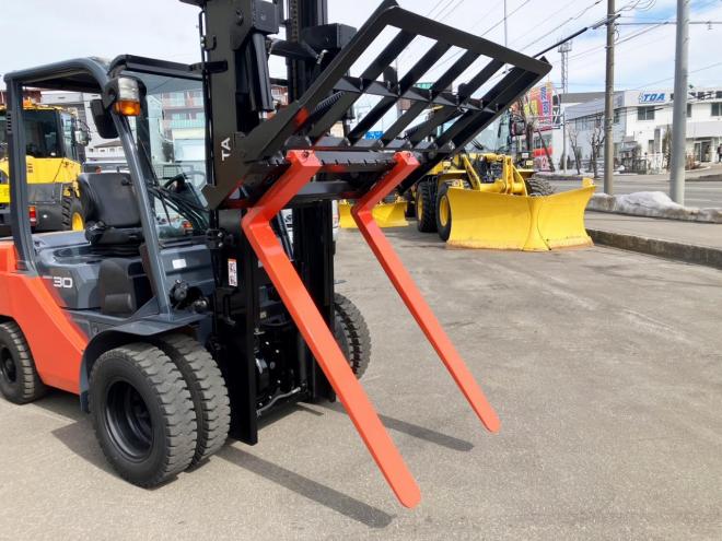 フォークリフトトヨタ　中古　8FD30　建機