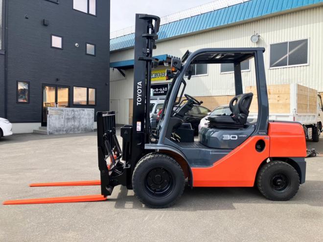 フォークリフトトヨタ　中古　8FD30　建機