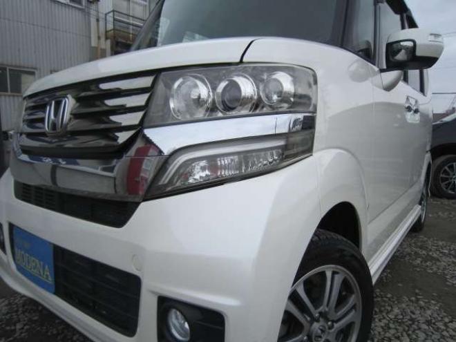 N-BOXカスタムG Lパッケージ 4WD　道外仕入れ パワスラドア プッシュスタート スマートキー HID フォグ ドアバイザー 純正アルミ 車検令和9年9月 1年間走行無制限保証付 660