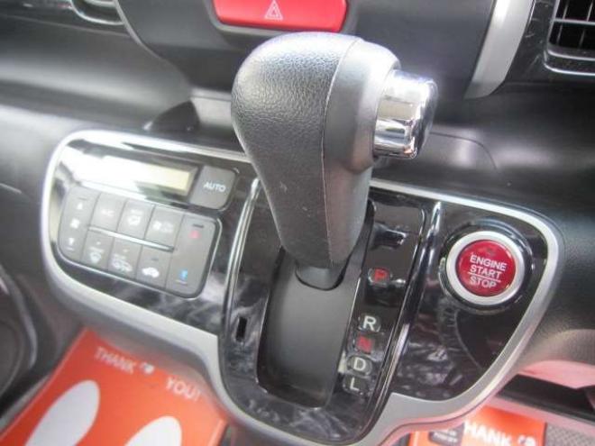 N-BOXカスタムG Lパッケージ 4WD　道外仕入れ パワスラドア プッシュスタート スマートキー HID フォグ ドアバイザー 純正アルミ 車検令和9年9月 1年間走行無制限保証付 660