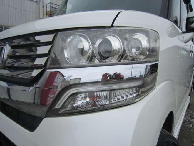 N-BOXカスタムG Lパッケージ 4WD　道外仕入れ パワスラドア プッシュスタート スマートキー HID フォグ ドアバイザー 純正アルミ 車検令和9年9月 1年間走行無制限保証付 660