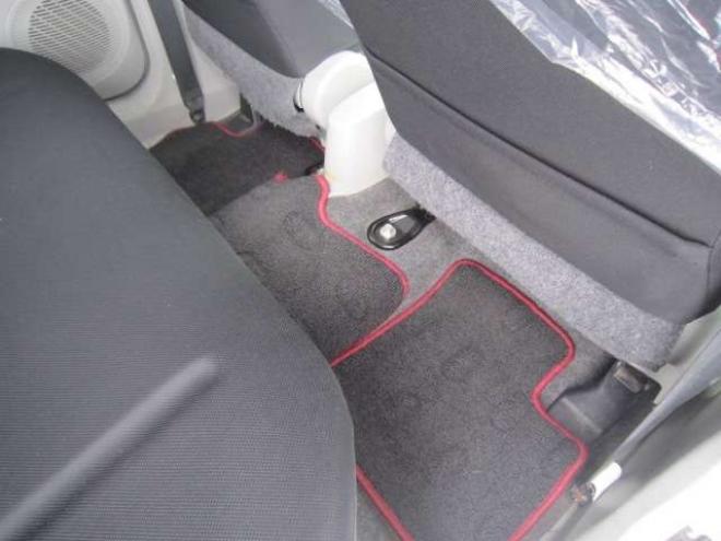 iビバーチェ 4WD　4WD スマートキー エンジンスターター シートヒーター ドアバイザー プライバシーガラス 社外アルミ Bカメラ スタッドレス+ホイールセット積込み 1年間走行無制限保証付 660