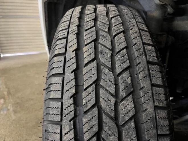 デリカＤ：５　Ｇパワーパッケージ　本州仕入　寒冷地仕様　禁煙車　両側パワースライドドア　エクストリーム１６インチＡＷ＋ＮＥＯＬＩＮホワイトレター　新品ＪＡＯＳブラックマッドガード　アルパイン製リアグリップダウンモニター　ストラーダナビ 4WD 2400 5Dr