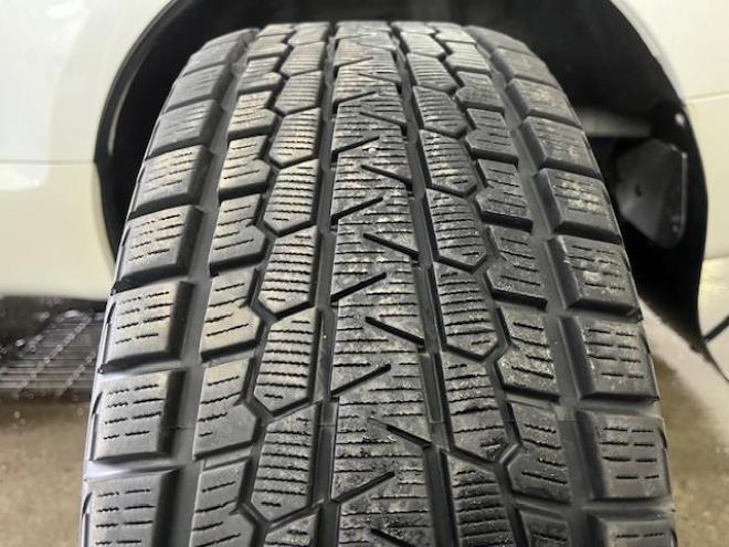 デリカＤ：５　Ｇパワーパッケージ　本州仕入　寒冷地仕様　禁煙車　両側パワースライドドア　エクストリーム１６インチＡＷ＋ＮＥＯＬＩＮホワイトレター　新品ＪＡＯＳブラックマッドガード　アルパイン製リアグリップダウンモニター　ストラーダナビ 4WD 2400 5Dr