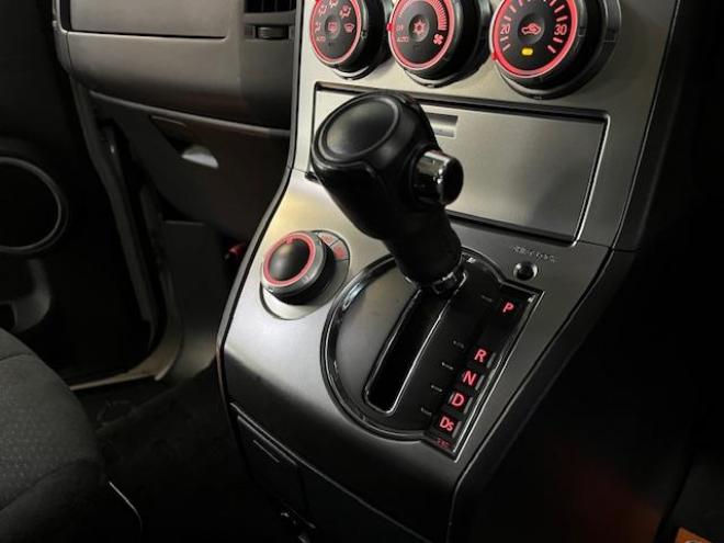 デリカＤ：５　Ｇパワーパッケージ　本州仕入　寒冷地仕様　禁煙車　両側パワースライドドア　エクストリーム１６インチＡＷ＋ＮＥＯＬＩＮホワイトレター　新品ＪＡＯＳブラックマッドガード　アルパイン製リアグリップダウンモニター　ストラーダナビ 4WD 2400 5Dr