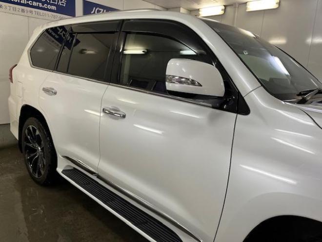 レクサスＬＸ５７０　寒冷地仕様　禁煙車　ＷＡＬＤ２２インチＡＷ　レクサスセーフティプラス　マークレビンソン　モデリスタスポイラー　純正ブラックレザーシート　社外１８インチＡＷ＋スタッドレスタイヤ付　パノラミックビュー 4WD 5700 5Dr