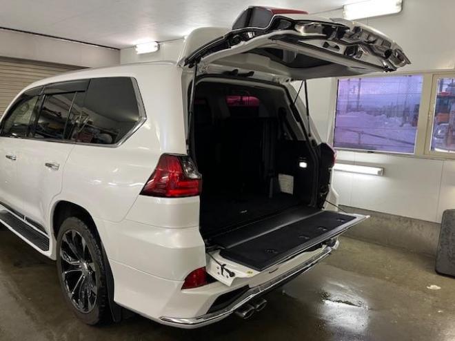 レクサスＬＸ５７０　寒冷地仕様　禁煙車　ＷＡＬＤ２２インチＡＷ　レクサスセーフティプラス　マークレビンソン　モデリスタスポイラー　純正ブラックレザーシート　社外１８インチＡＷ＋スタッドレスタイヤ付　パノラミックビュー 4WD 5700 5Dr