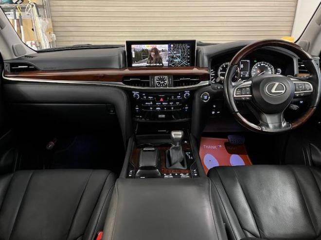 レクサスＬＸ５７０　寒冷地仕様　禁煙車　ＷＡＬＤ２２インチＡＷ　レクサスセーフティプラス　マークレビンソン　モデリスタスポイラー　純正ブラックレザーシート　社外１８インチＡＷ＋スタッドレスタイヤ付　パノラミックビュー 4WD 5700 5Dr