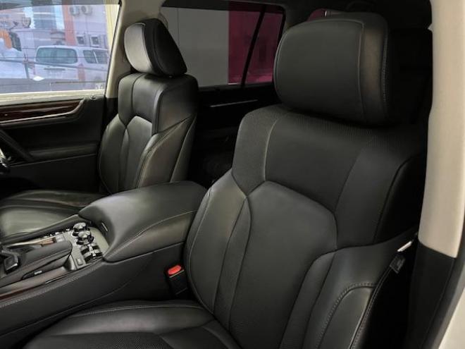 レクサスＬＸ５７０　寒冷地仕様　禁煙車　ＷＡＬＤ２２インチＡＷ　レクサスセーフティプラス　マークレビンソン　モデリスタスポイラー　純正ブラックレザーシート　社外１８インチＡＷ＋スタッドレスタイヤ付　パノラミックビュー 4WD 5700 5Dr