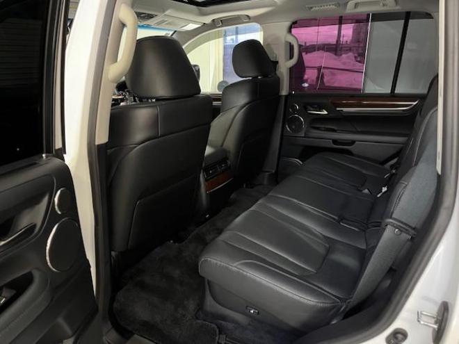レクサスＬＸ５７０　寒冷地仕様　禁煙車　ＷＡＬＤ２２インチＡＷ　レクサスセーフティプラス　マークレビンソン　モデリスタスポイラー　純正ブラックレザーシート　社外１８インチＡＷ＋スタッドレスタイヤ付　パノラミックビュー 4WD 5700 5Dr
