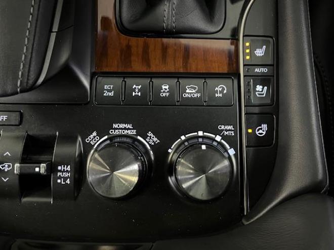 レクサスＬＸ５７０　寒冷地仕様　禁煙車　ＷＡＬＤ２２インチＡＷ　レクサスセーフティプラス　マークレビンソン　モデリスタスポイラー　純正ブラックレザーシート　社外１８インチＡＷ＋スタッドレスタイヤ付　パノラミックビュー 4WD 5700 5Dr