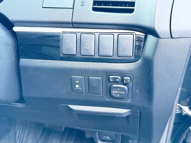 エスティマハイブリッドハイブリッド2.4アエラス プレミアムED 4WD　ローンが不安な方＜優遇ローン＞　本州仕入　ナビTV　純正8型ナビ　後席モニター 4WD 2400 5Dr