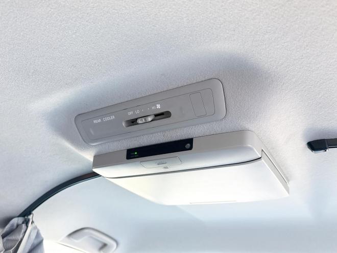 エスティマ2.4アエラス プレミアム エディション 4WD ローンが不安な方＜優遇ローン＞ 本州仕入　モデリスタエアロ 純正ナビTV　後席モニター 4WD 2400 5Dr