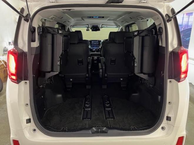 アルファードハイブリッドＳＲ　Ｃパッケージ　本州仕入　寒冷地仕様　禁煙車　純正ブラックレザーシート　両側パワースライドドア　パワーバックドア　純正１７インチＡＷ　社外１６ＡＷ＋スタッドレスタイヤ付　純正ナビ　Ｂｌｕｅｔｏｏｔｈオーディオ　ＥＴＣ 4WD 2500 5Dr