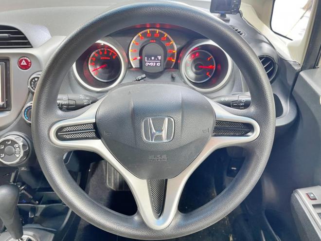 フィット1.3Gスマートスタイルエディション 4WD 5年保証 スマキー ナビ ドラレコ 寒冷地仕様 禁煙 修復歴無