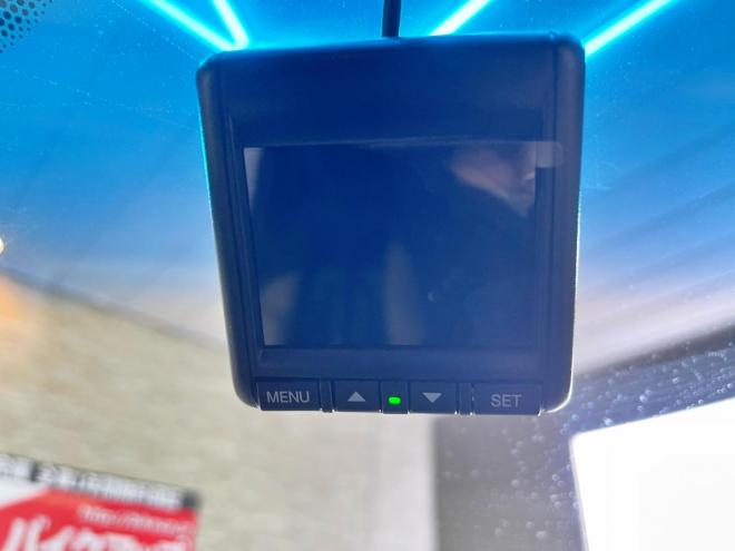 フィット1.3Gスマートスタイルエディション 4WD 5年保証 スマキー ナビ ドラレコ 寒冷地仕様 禁煙 修復歴無