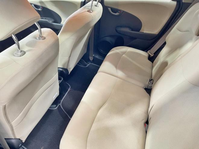 フィット1.3Gスマートスタイルエディション 4WD 5年保証 スマキー ナビ ドラレコ 寒冷地仕様 禁煙 修復歴無