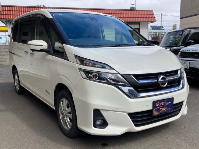 セレナG-S ハイブリッド 4WD 5Dr