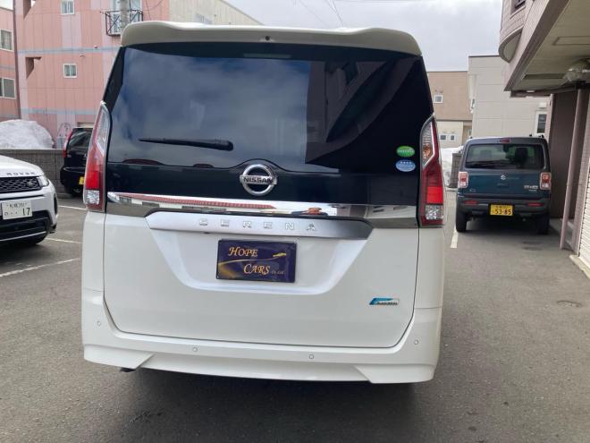 セレナG-S ハイブリッド 4WD 5Dr