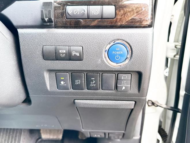 アルファードハイブリッドハイブリッド2.4SR 4WD　ローンが不安な方＜優遇ローン＞　本州仕入 ダブルサンルーフ　純正SDナビTV　両側パワースライド 4WD 2400 5Dr