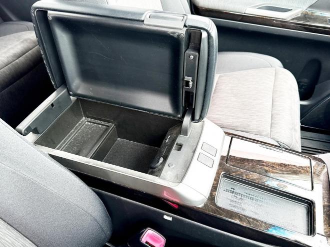 アルファードハイブリッドハイブリッド2.4SR 4WD　ローンが不安な方＜優遇ローン＞　本州仕入 ダブルサンルーフ　純正SDナビTV　両側パワースライド 4WD 2400 5Dr