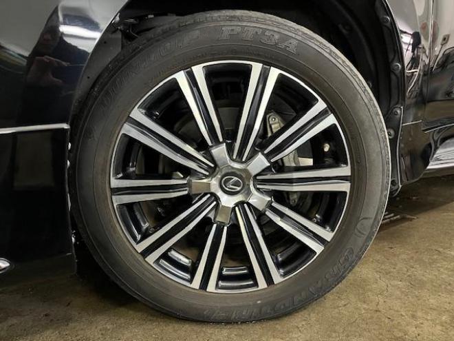 レクサスＬＸ５７０　本州仕入　寒冷地仕様　禁煙車　クリフォードセキュリティ　純正２１インチＡＷ　社外１８ＡＷ＋スタッドレスタイヤ付　純正ブラックレザーシート　ヘッドアップディスプレイ　全方位パノラミックビューモニター 4WD 5700 5Dr