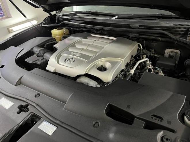 レクサスＬＸ５７０　本州仕入　寒冷地仕様　禁煙車　クリフォードセキュリティ　純正２１インチＡＷ　社外１８ＡＷ＋スタッドレスタイヤ付　純正ブラックレザーシート　ヘッドアップディスプレイ　全方位パノラミックビューモニター 4WD 5700 5Dr