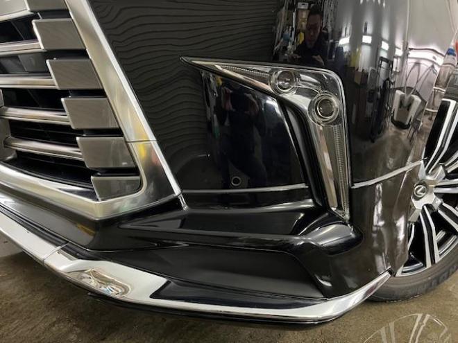 レクサスＬＸ５７０　本州仕入　寒冷地仕様　禁煙車　クリフォードセキュリティ　純正２１インチＡＷ　社外１８ＡＷ＋スタッドレスタイヤ付　純正ブラックレザーシート　ヘッドアップディスプレイ　全方位パノラミックビューモニター 4WD 5700 5Dr