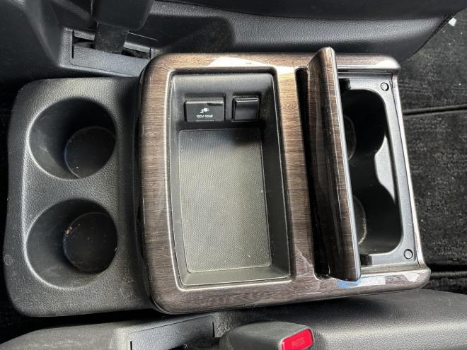 エルグランド2.5 250ハイウェイスター 4WD　ローンが不安な方＜優遇ローン＞本州仕入 1年保証　寒冷地仕様