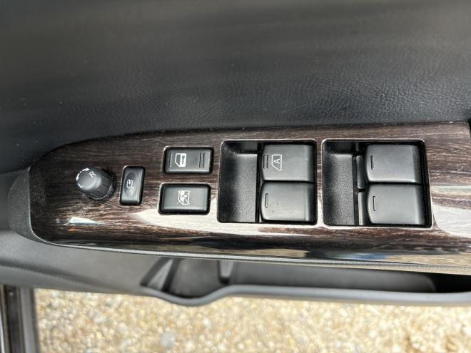 エルグランド2.5 250ハイウェイスター 4WD　ローンが不安な方＜優遇ローン＞本州仕入 1年保証　寒冷地仕様