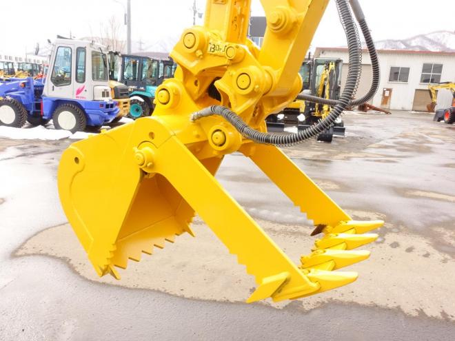 バックホーコマツ PC55MR-5N0  バケット容量0.20m3