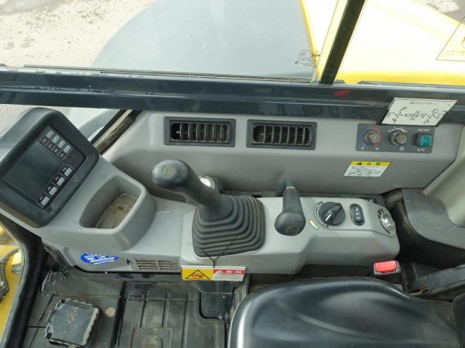 バックホーコマツ PC55MR-5N0  バケット容量0.20m3