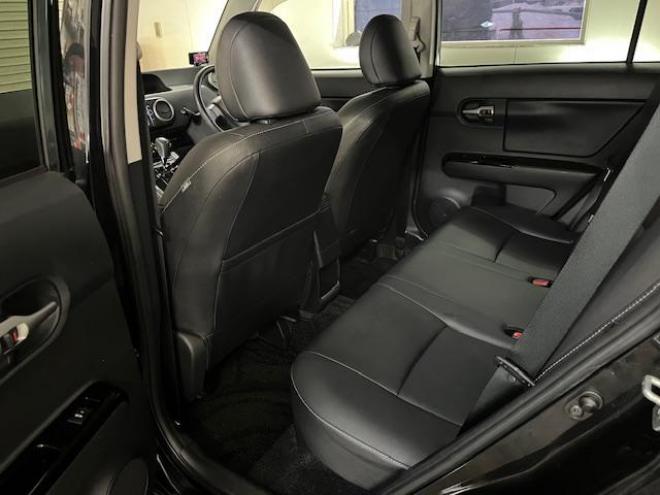 カローラルミオン１．８Ｓ　オンビーリミテッド　特別仕様車　寒冷地仕様　禁煙車　純正ブラックレザーシート　ＳＭＡＣＫ１７インチＡＷ　スタッドレスタイヤ付　純正ナビ　フルセグ地デジ　ＤＶＤ再生　Ｂｌｕｅｔｏｏｔｈオーディオ　バックカメラ　フロントガラス熱線 4WD 1800 5Dr