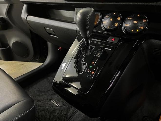 カローラルミオン１．８Ｓ　オンビーリミテッド　特別仕様車　寒冷地仕様　禁煙車　純正ブラックレザーシート　ＳＭＡＣＫ１７インチＡＷ　スタッドレスタイヤ付　純正ナビ　フルセグ地デジ　ＤＶＤ再生　Ｂｌｕｅｔｏｏｔｈオーディオ　バックカメラ　フロントガラス熱線 4WD 1800 5Dr