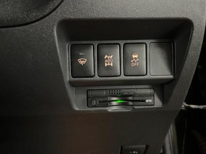 カローラルミオン１．８Ｓ　オンビーリミテッド　特別仕様車　寒冷地仕様　禁煙車　純正ブラックレザーシート　ＳＭＡＣＫ１７インチＡＷ　スタッドレスタイヤ付　純正ナビ　フルセグ地デジ　ＤＶＤ再生　Ｂｌｕｅｔｏｏｔｈオーディオ　バックカメラ　フロントガラス熱線 4WD 1800 5Dr