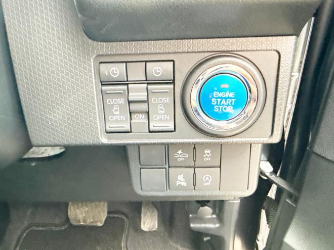 タント660カスタムX 4WD　ローンが不安な方＜優遇ローン＞　寒冷地仕様　純正ディスプレイオーディオ　両側パワースライドドア 4WD 660 5Dr