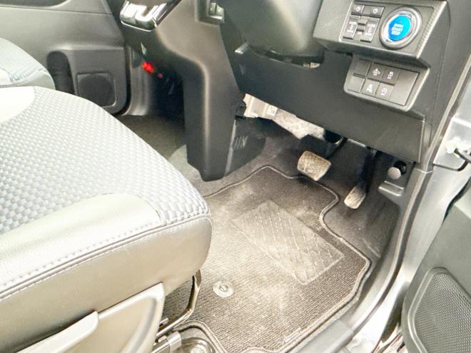 タント660カスタムX 4WD　ローンが不安な方＜優遇ローン＞　寒冷地仕様　純正ディスプレイオーディオ　両側パワースライドドア 4WD 660 5Dr