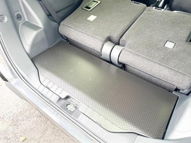 タント660カスタムX 4WD　ローンが不安な方＜優遇ローン＞　寒冷地仕様　純正ディスプレイオーディオ　両側パワースライドドア 4WD 660 5Dr