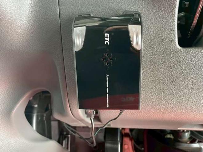 キャラバンNV350 2.5 プレミアムGX ロングボディ ディーゼルターボ 4WD　ETC　ベットキット　スマートキー　キーレス　パワーウィンドウ　ABS　エアコン　パワステ　盗難防止装置　両側スライドドア 2500