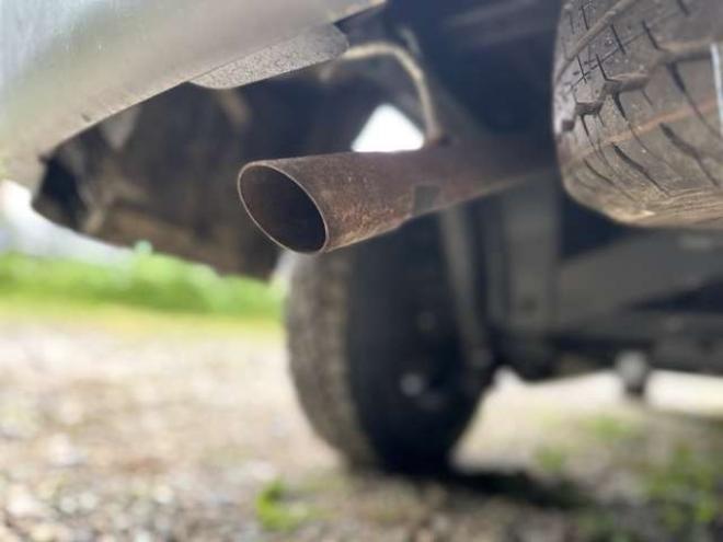 タウンエースバン1.5 GL 4WD　アルトピアーノ　ベージュツートン全塗装済　ベッドキット　セカンドバッテリー　ETC　フルセグTVナビ　バックカメラ　アイドリングストップ　ABS　レーンキープアシスト　盗難防止装置　パワステ　パワーウィンドウ 1500