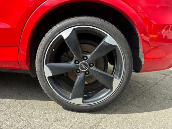 アウディRS Q3 2.5 4WD　ナビTV/Bカメラ/パワーシート/純正AW 正規輸入車 2500